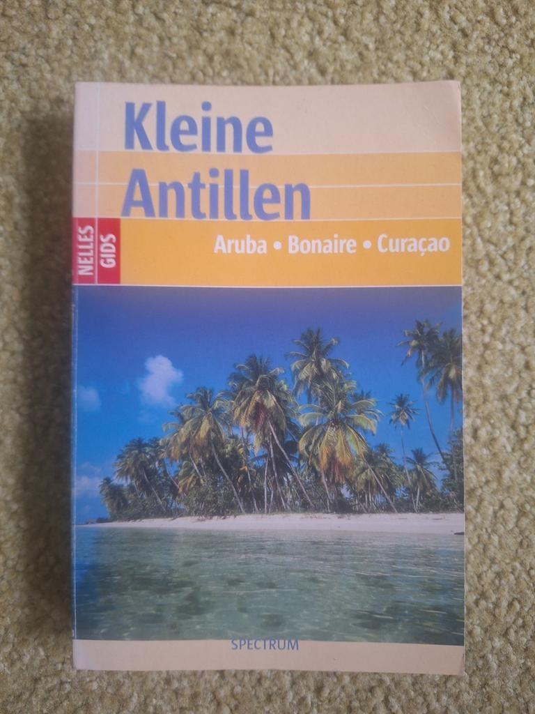 Nelles guide - canada usa kenia Indonesië nieuw-zeeland, Ophalen of Verzenden, Reisgids of -boek, Noord-Amerika, Gelezen