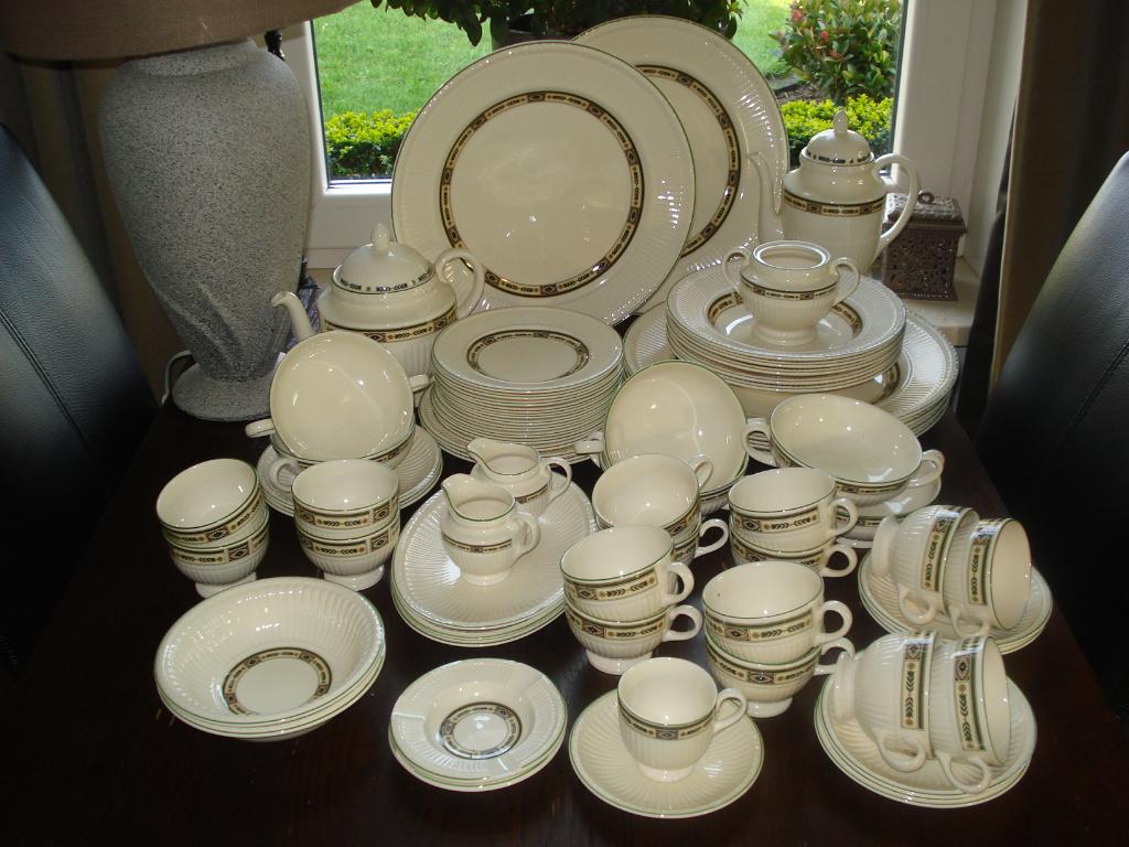 Wedgwood carlton serviesdelen, Overige typen, Ophalen of Verzenden, Zo goed als nieuw, Wedgwood