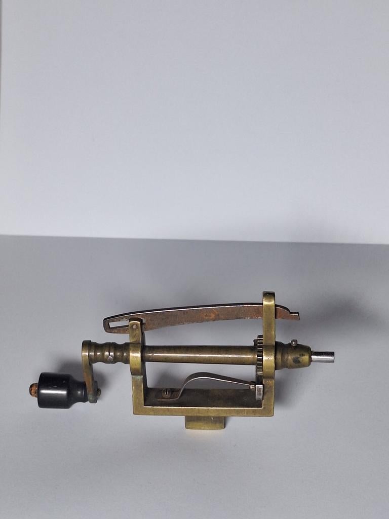 Antieke verenwinder, Ophalen of Verzenden