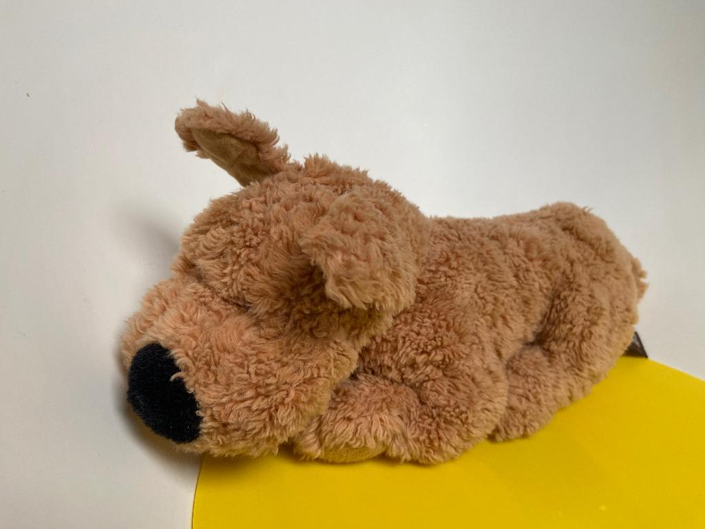 3816 happy horse hond bruin liggend, Ophalen of Verzenden, Zo goed als nieuw, Hond