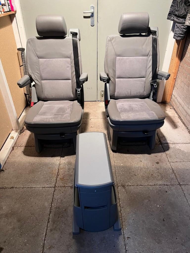 Volkswagen Multivan T5/T6 stoelen + tafel; leder/alcantara, Ophalen, Gebruikt, Volkswagen