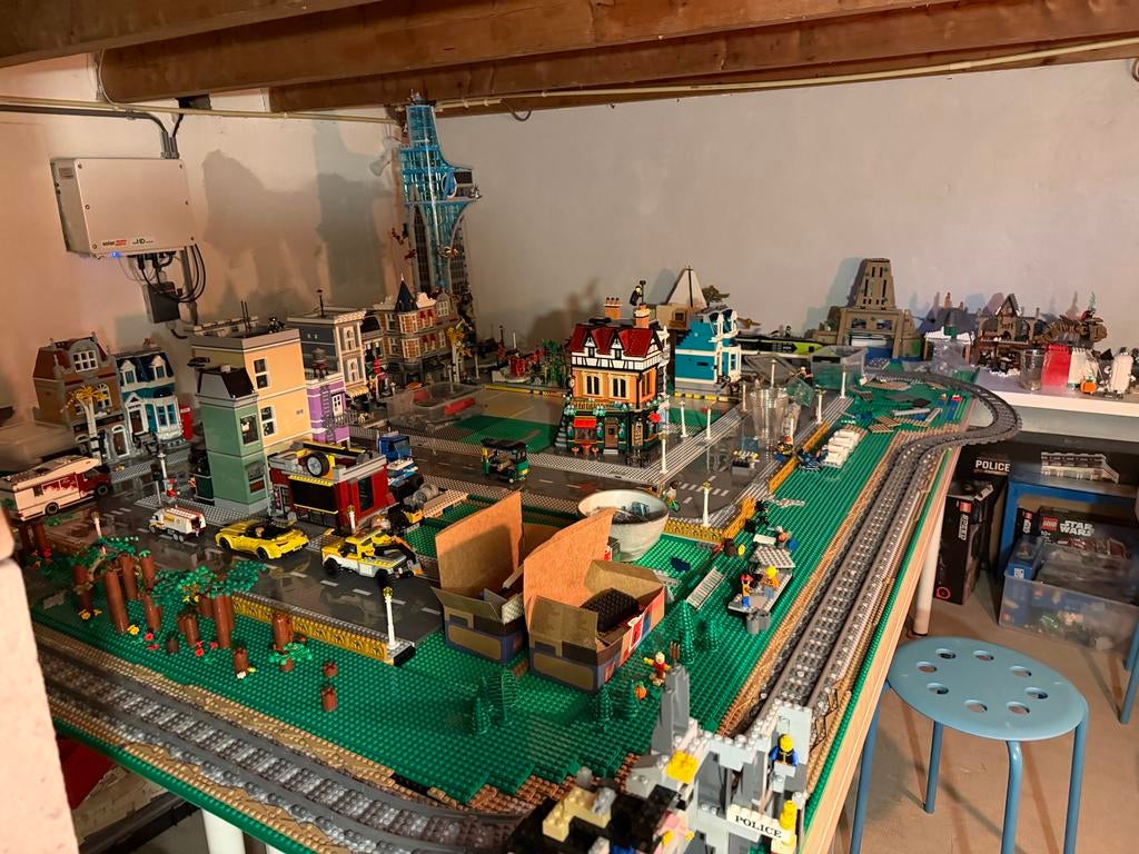 Grote Lego Stad op Mills platen, Kinderen en Baby's, Speelgoed | Duplo en Lego, Ophalen, Gebruikt, Losse stenen, Lego