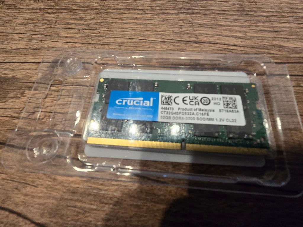 6x Crucial 32GB DDR4-3200 SODIMM (CT32G4SFD832A), 32 GB, DDR4, Ophalen of Verzenden, Zo goed als nieuw