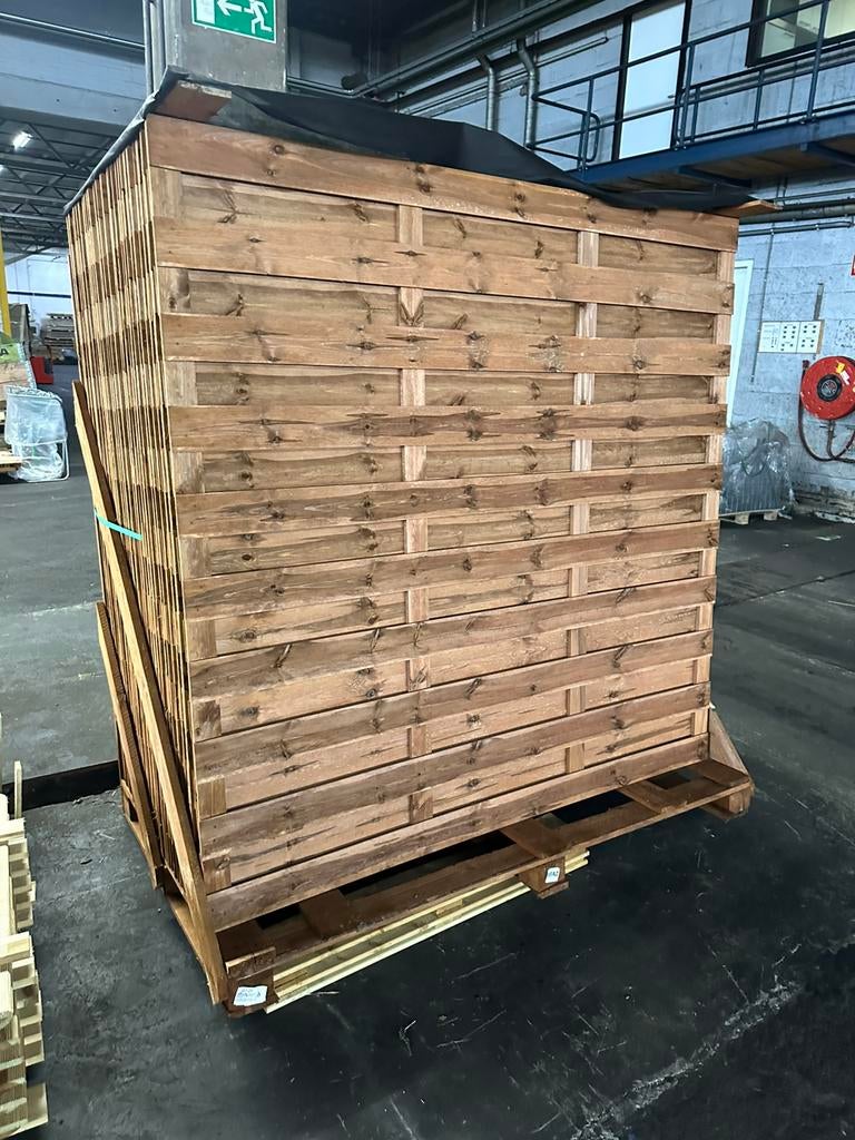 Nieuwe tuinschermen budget bruin geimpregneerd, 1 tot 2 meter, Minder dan 3 meter, Ophalen of Verzenden, Zo goed als nieuw