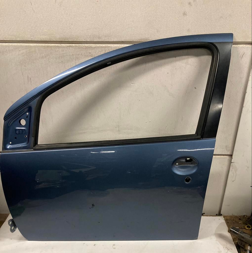 Citroen c1 Peugeot 107 toyota Aygo deur links voor LIBACARS, Ophalen, Aygo, Peugeot, C1