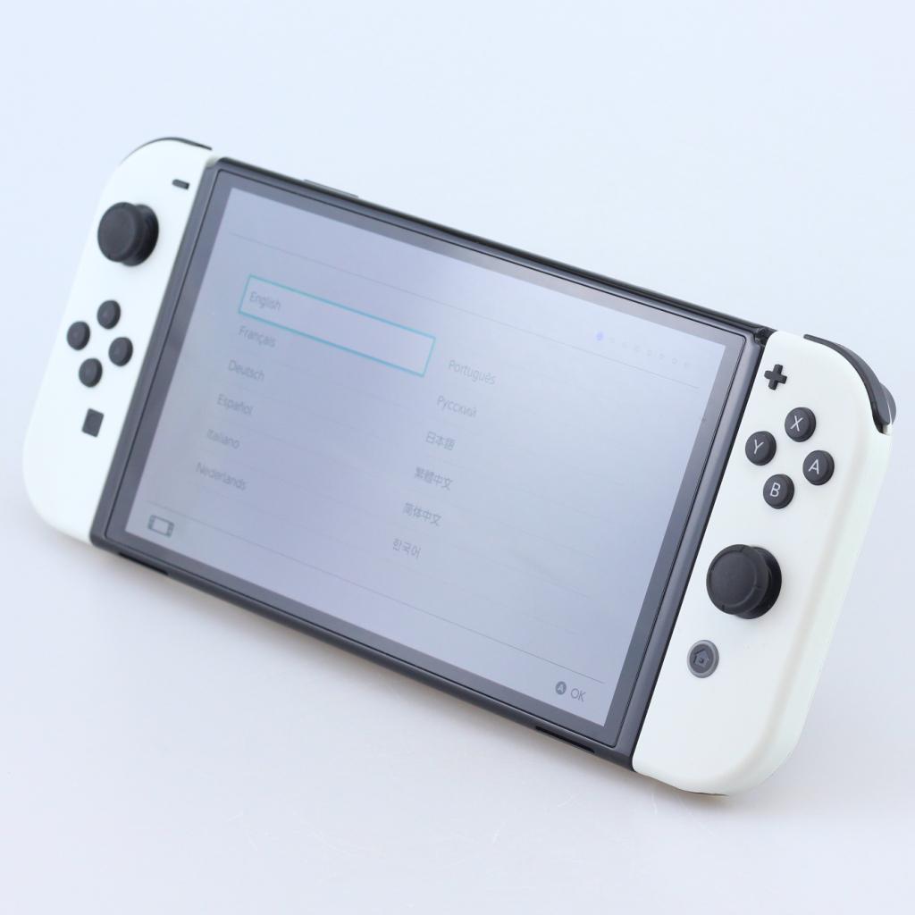 Nintendo Switch Oled Compleet Nette Staat, Nintendo, Zo goed als nieuw, Support@nintendo.com, 11-1 Hokotate-cho, Kamitoba, Minami-ku
Kyoto 601-8501
Japan
