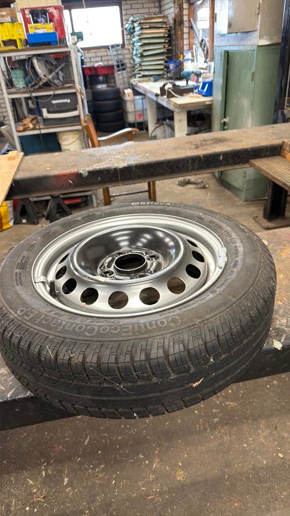 175 65 r 14.  Met velg 4x114,3, Ophalen, ?, Volvo, ?