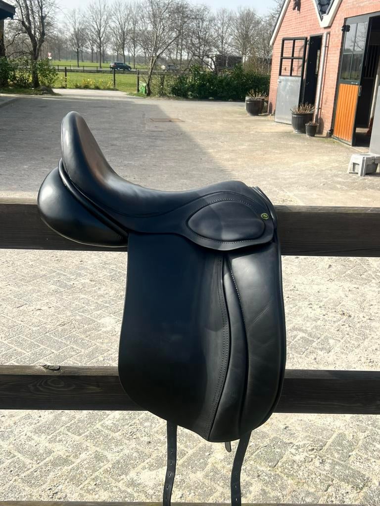 Hulsebos dressuurzadel WB4 18, Ophalen of Verzenden, Zo goed als nieuw, Dressuur