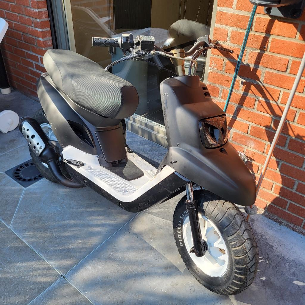 Mbk booster spirit Project, Fietsen en Brommers, Ophalen, Gebruikt, Overige modellen, Maximaal 45 km/u