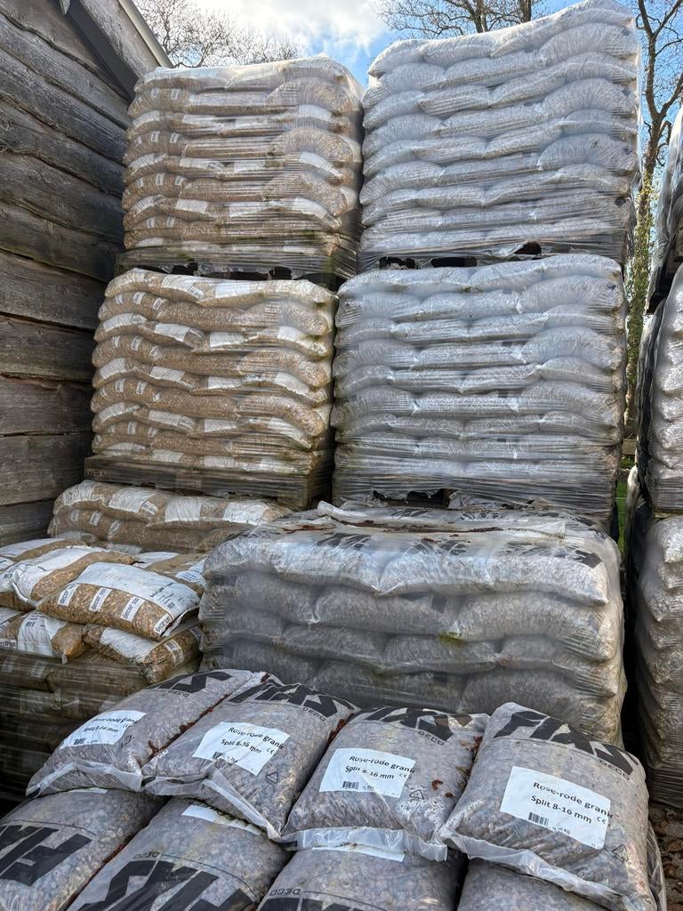 Rose-rode graniet en safarisplit restpartij, Ophalen, Graniet, Nieuw, Grind