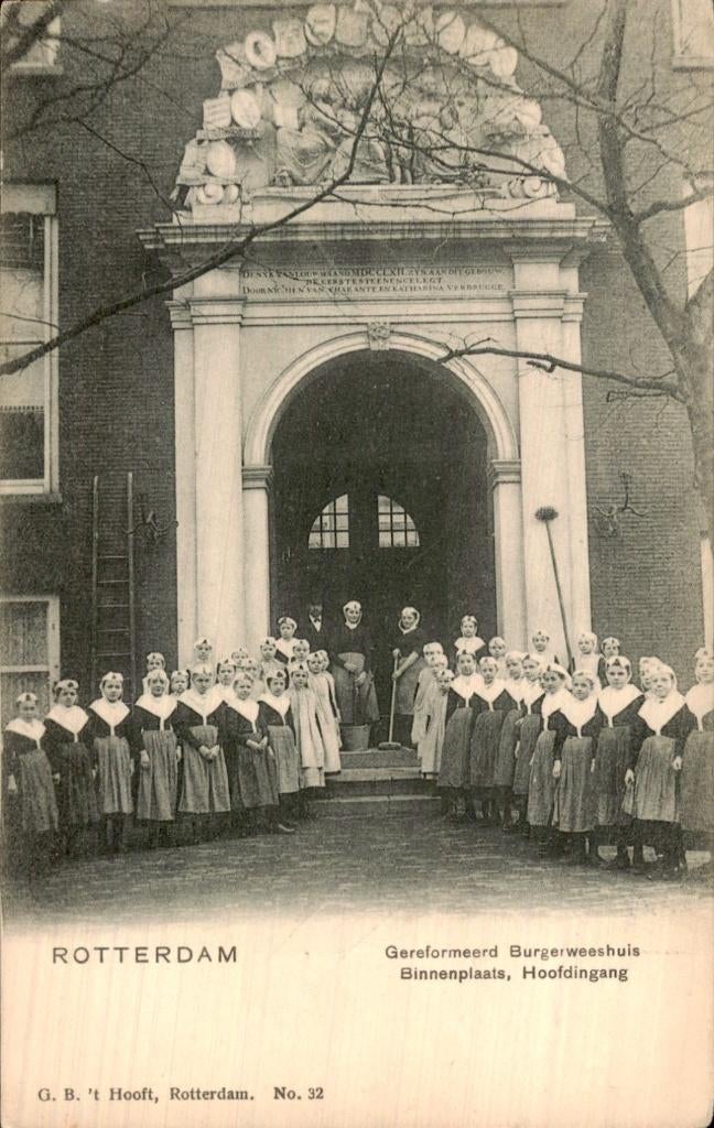 Rotterdam - Gereformeerd Burgerweeshuis - Hoofdingang, Verzamelen, Ansichtkaarten | Nederland, Ophalen of Verzenden, Voor 1920