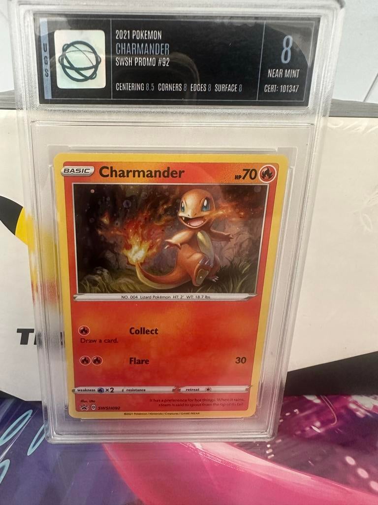 Charmander promo #92 2021 pokemon kaart graded 8 ugs, Ophalen of Verzenden, Nieuw