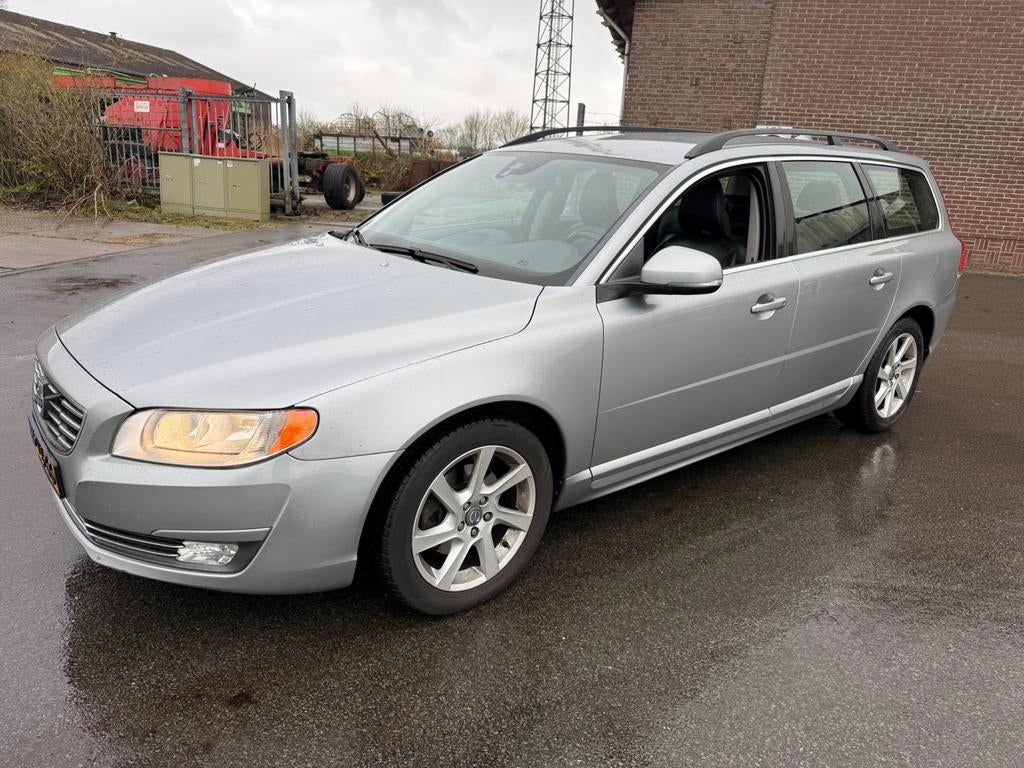 Volvo V70 D4 133KW 2014 Grijs, Auto's, Volvo, Euro 5, Achterwielaandrijving, 1800 kg, Zwart
