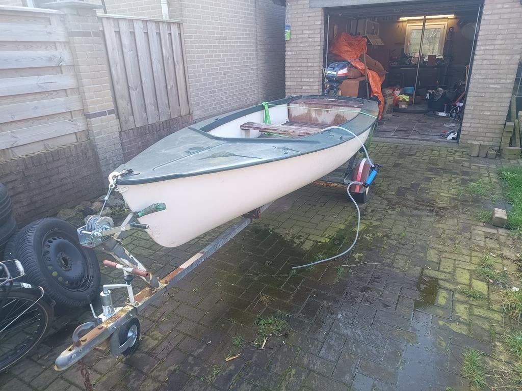 4m Polyester Motorboot met 5pk Yamaha en Trailer, Ophalen, Gebruikt