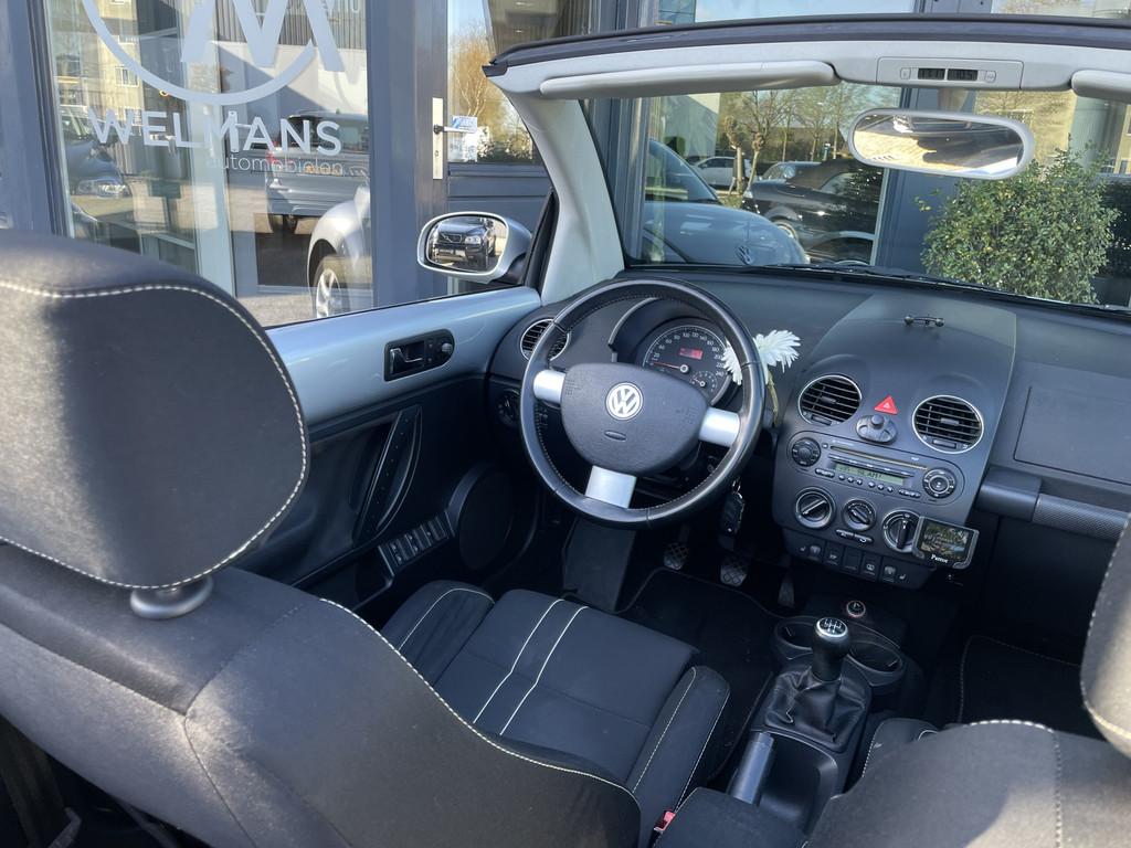 Volkswagen New Beetle Cabriolet 1.6 Highline APK 03-2027 l S, Stof, Gebruikt, 4 cilinders, Cabriolet