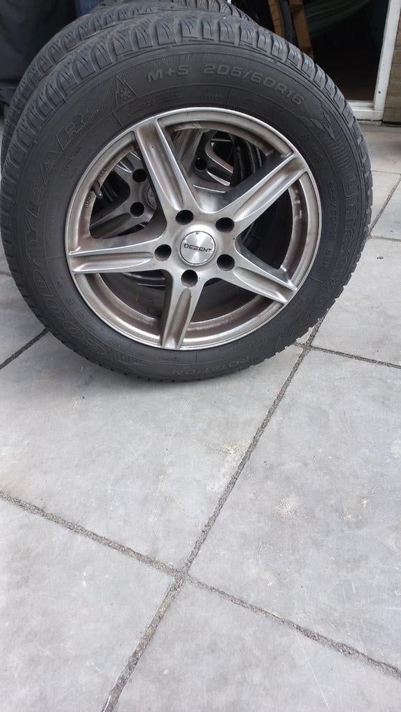 Lichtmetalen velgen met Goodyear winterbanden 205/60 R16, Gebruikt, 16 inch, Banden en Velgen, Personenwagen