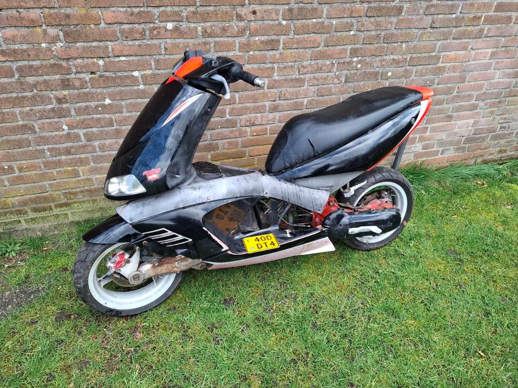 Aprilia area 51 opknapper met geldig kenteken zonder wok, Ophalen of Verzenden, Gebruikt, Tweetakt, Area 51