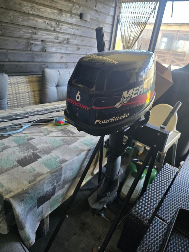 BBline rubberboot met 6 pk Mercury buitenboordmotor, Ophalen