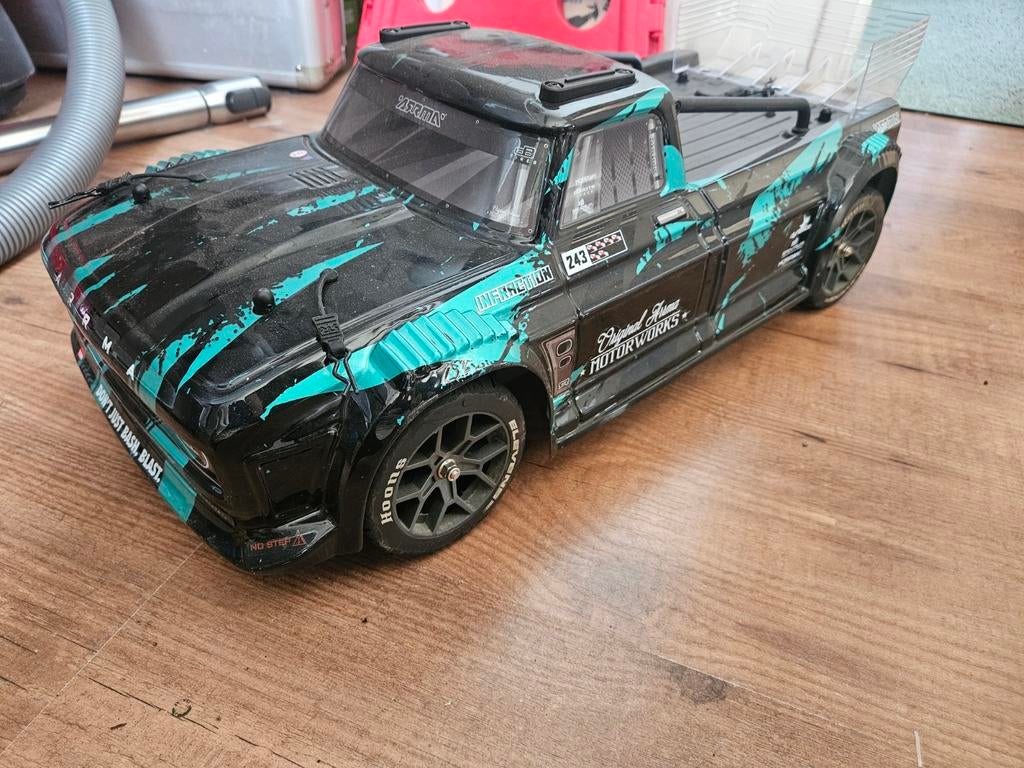 Arrma Infraction 3S BLX RC Auto - Gebruikt, Hobby en Vrije tijd, Modelbouw | Auto's en Voertuigen, Gebruikt, Auto, Groter dan 1:32