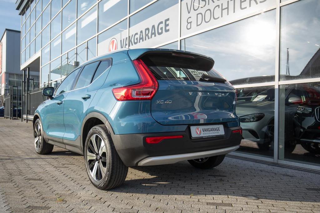 Volvo XC40 1.5 T5 Plug-in hybrid Plus Bright |Stuur en Stoel, 12 maanden, Blauw, Bedrijf, 3 cilinders