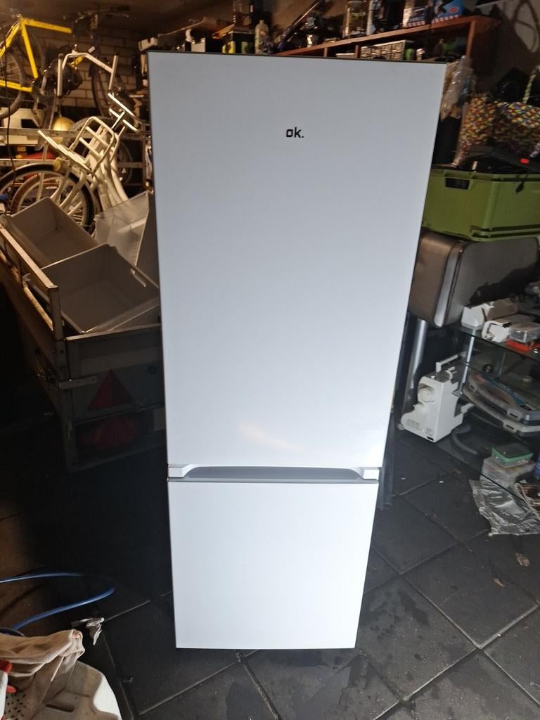 OK. Koel-vriescombinatie Hoog 140 breed 50, Verzenden