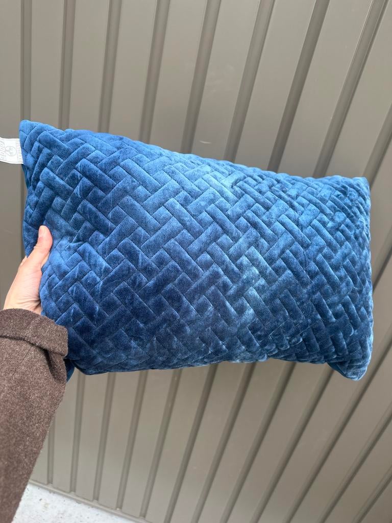 Blauw kussen Diga Colmore 35x55 cm, Ophalen of Verzenden, Gebruikt, Blauw, Rechthoekig