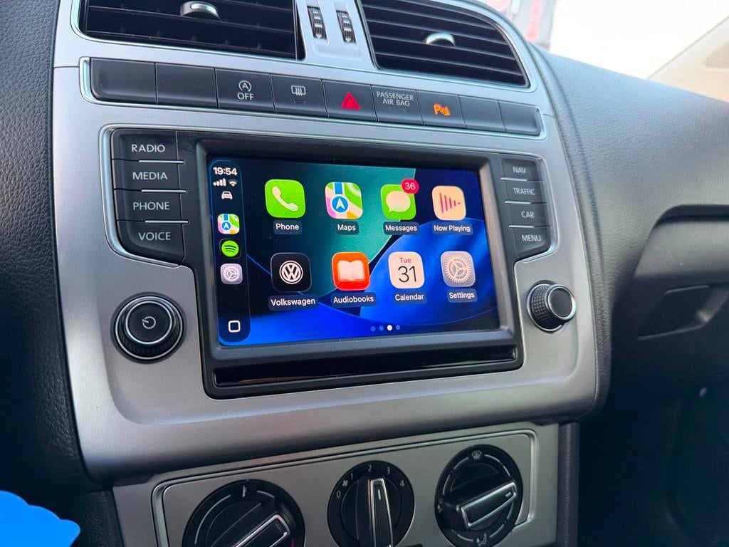 Volkswagen Polo 1.0 BlueMotion Airco|Cruise|NAV|Carplay|NAP, Voorwielaandrijving, 12 maanden, 95 pk, Wit