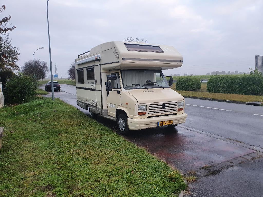 Douwe Tabbert FFB Europa 560 Alkoof Camper van Peugeot, Caravans en Kamperen, Campers, Alkoof, Ringverwarming, Treinzit, Particulier