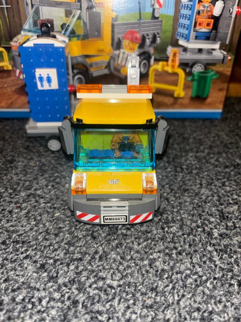 LEGO City 60073 Service Truck met Mobiel Toilet, Ophalen of Verzenden, Zo goed als nieuw, Jongen of Meisje