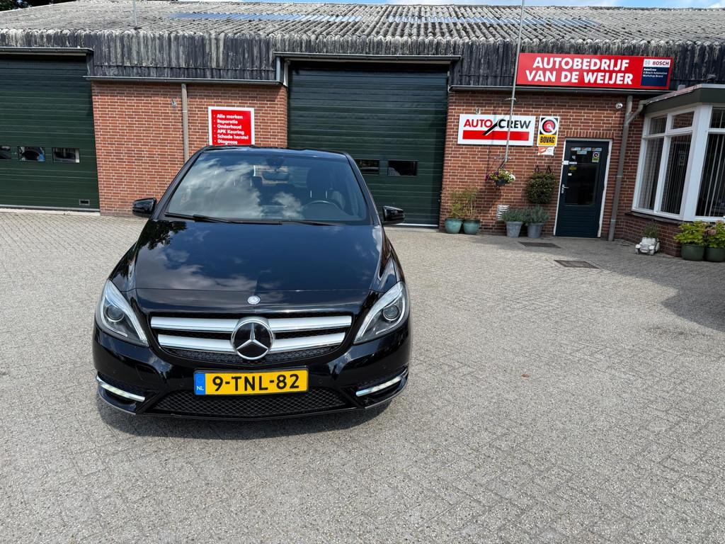 Mercedes-Benz B-klasse 180 Ambition Xenon Cruise Navi, 1325 kg, Gebruikt, 4 cilinders, Lichtsensor