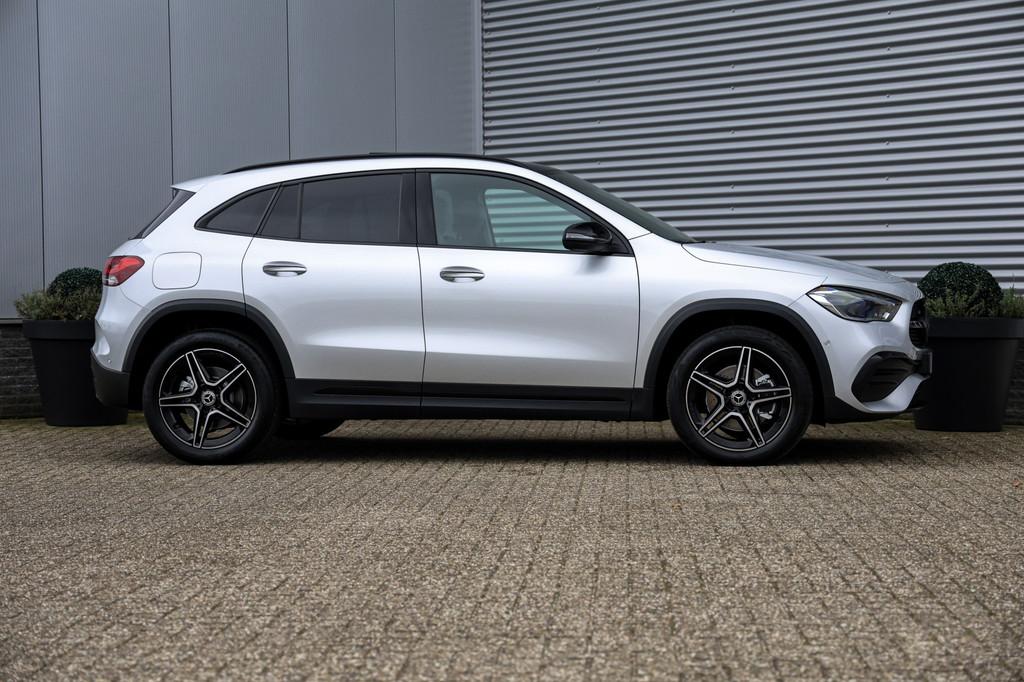 Mercedes-Benz GLA 250 e AMG Night Edition 218pk NAP|Pano|Mem, Lichtsensor, 71 km/l, SUV of Terreinwagen, Zilver of Grijs