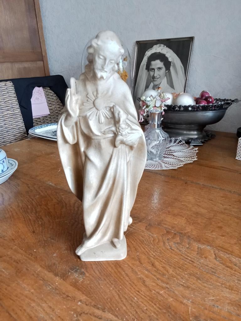 Prachtig beeld jezus heilig hart met schaapje op arm plateel, Antiek en Kunst, Antiek | Religie, Ophalen of Verzenden