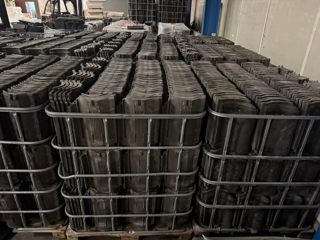 8.000x OVH dakpannen blauw gesmoord en zwart, Ophalen, Steen of Klei, Zwart, 15 m² of meer