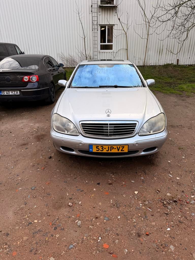 Mercedes-Benz S-Klasse 4.3 S430 AUT 2002 Grijs, Auto's, Automaat, Achterwielaandrijving, 8 cilinders, Origineel Nederlands