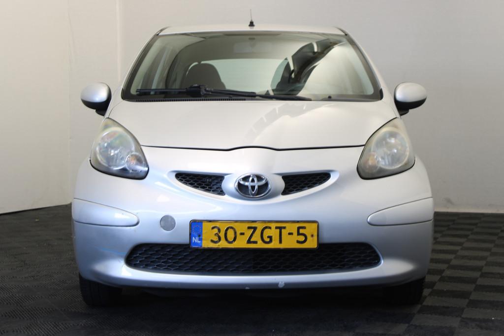 Toyota Aygo 1.0-12V (bj 2006), Auto's, Voorwielaandrijving, Stof, Gebruikt, Zwart