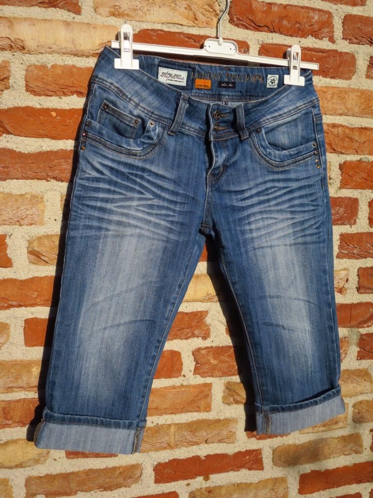 korte skinny stetchjeans - Monday Jeans Supreme als S-M, Blauw, Monday Jeans Supreme, Ophalen of Verzenden, Zo goed als nieuw