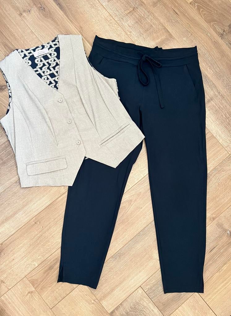 Studio anneloes set L gilet & startup broek zwart, Zwart, Maat 42/44 (L), Ophalen of Verzenden, Zo goed als nieuw