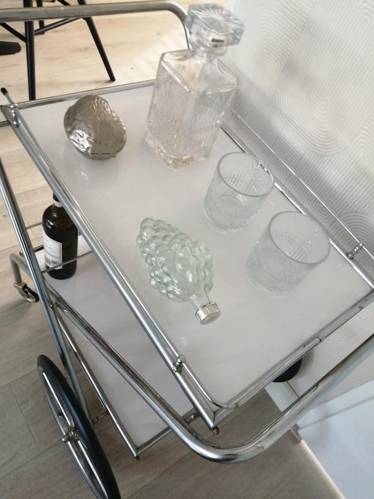 ZELDZAME RETRO BAR CART SERVEERWAGEN TROLLEY 60'S INKLAPBAAR, Antiek en Kunst, Ophalen