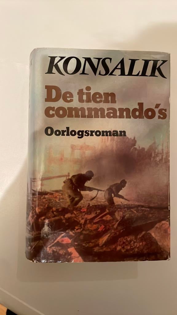 ZGAN.Konsalik De tien commando’s Oorlogsroman., Verzamelen, Militaria | Algemeen, Ophalen of Verzenden, Landmacht, Nederland, Boek of Tijdschrift