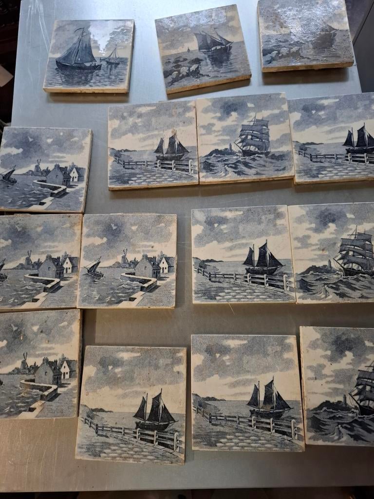 36x antieke gegelazuurde tegels, Antiek en Kunst, Antiek | Wandborden en Tegels, Ophalen