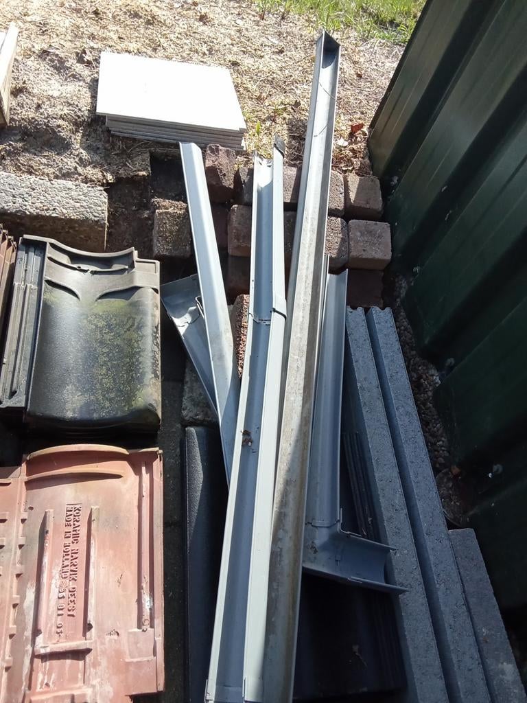 Diverse stukken dakgoot, gebruikt, Ophalen, Gebruikt, Overige typen, Minder dan 5 m²