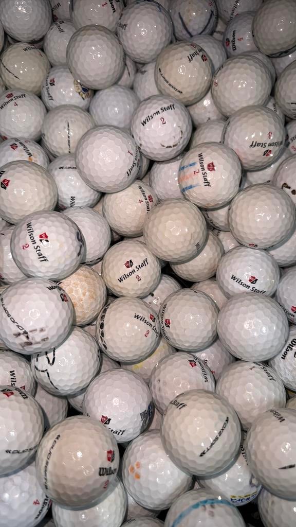Wilson staff dx2 soft golfballen 100 stuks, Sport en Fitness, Golf, Ophalen of Verzenden, Zo goed als nieuw