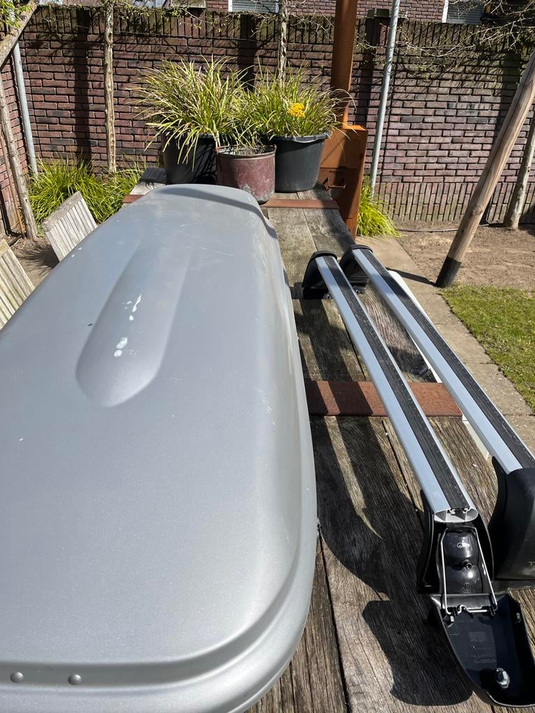 Dakkoffer met dakdragers Volvo C40, Ophalen, Gebruikt