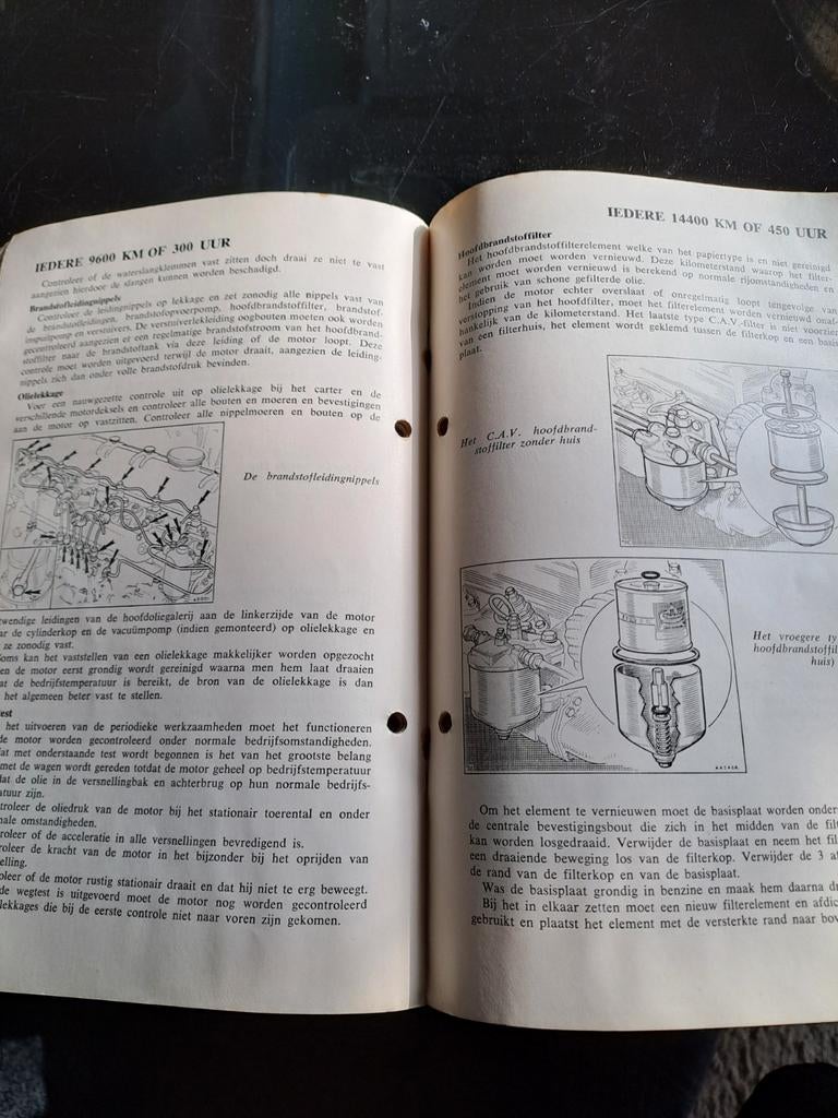 B.M.C. Instructieboekje 5.1 Liter Dieselmotor OEB Serie (2x), Ophalen of Verzenden