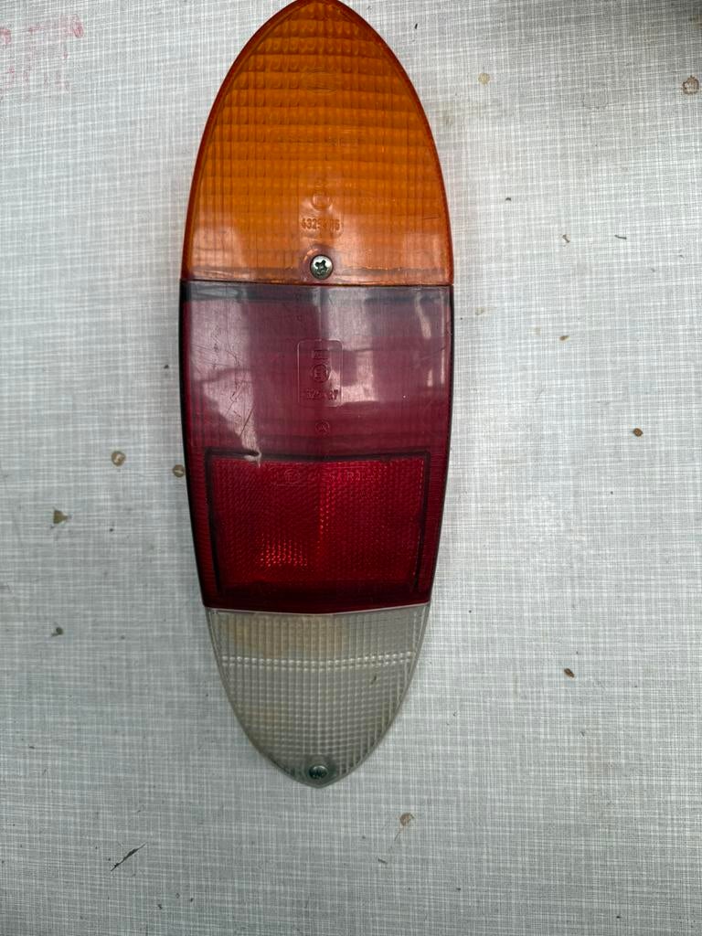 Volkswagen VW Type 3 43254R3 achterlicht kap, Auto-onderdelen, Verlichting, Ophalen of Verzenden, Volkswagen