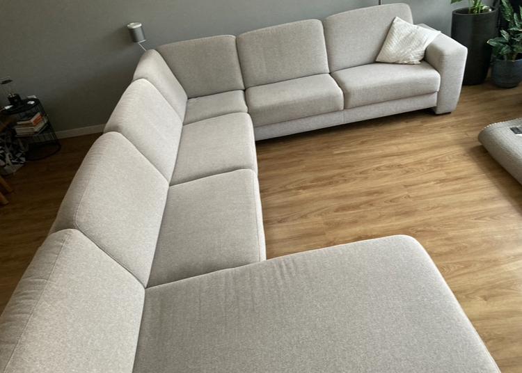 Hoekbank groot met longchair, Ophalen, Zo goed als nieuw, 150 cm of meer, Vierpersoons of meer