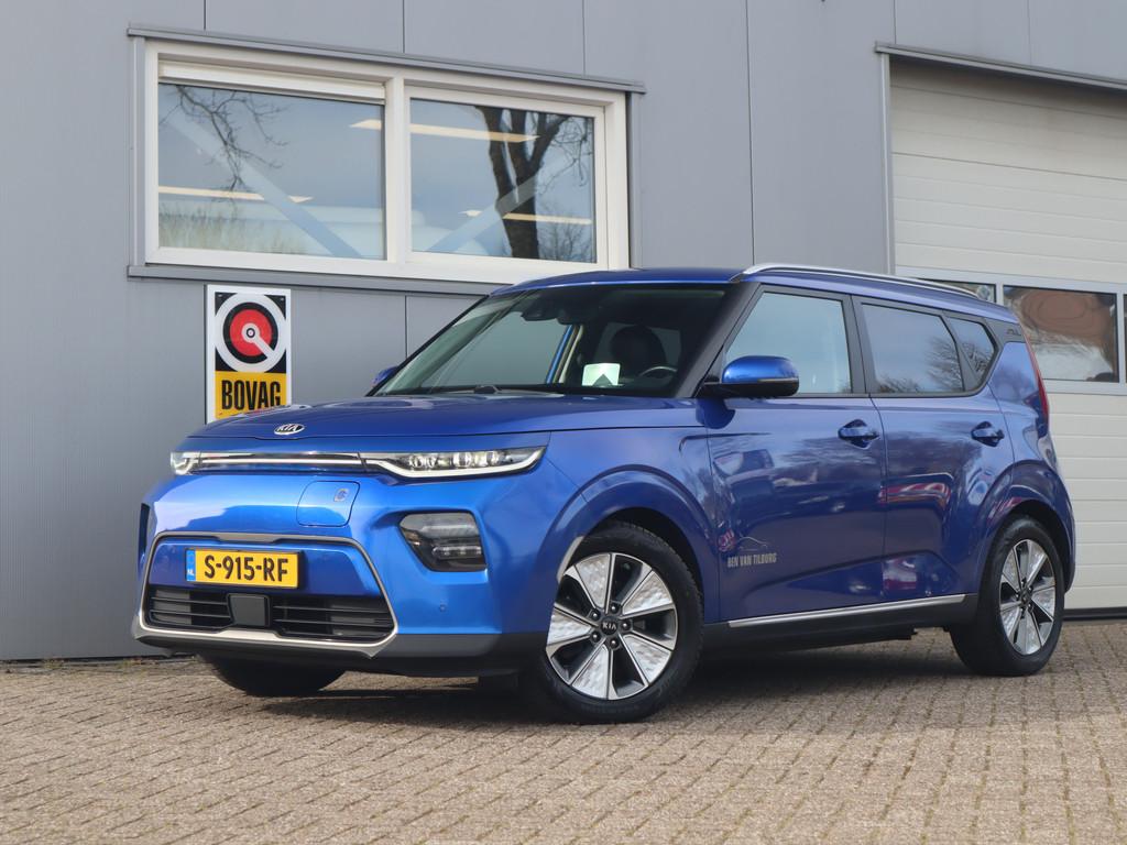Kia e-Soul ExecutiveLine 64 kWh / Schuifdak / Stoelkoeling &, Gebruikt, Zwart, Leder, 75 kWh
