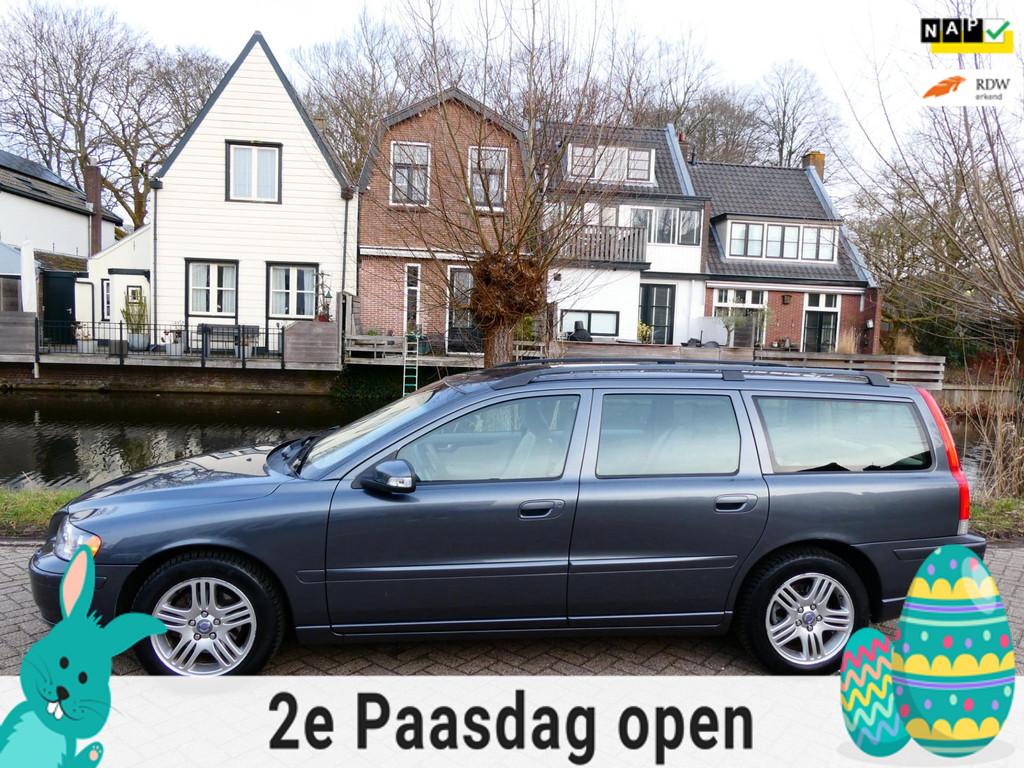 Volvo V70 2.4 Edition 170pk Automaat LPG-G3 Leder Clima Trek, Auto's, Beige, Traction-control, 2435 cc, 170 pk