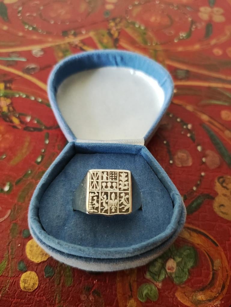 Mooie vintage zilveren Baskische zegelring, Verzenden