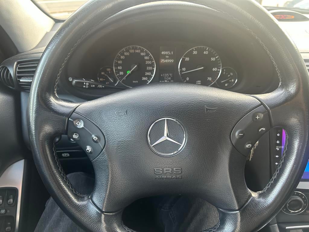 Mercedes-Benz C-Klasse 1.8 C200 Kompr Sedan AUT 2006 Grijs, Auto's, Mercedes-Benz, Automaat, Achterwielaandrijving, 4 cilinders